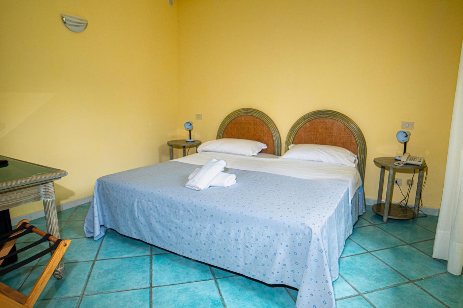 Hotel Oasi Castiglione Casamicciola Terme Camera foto