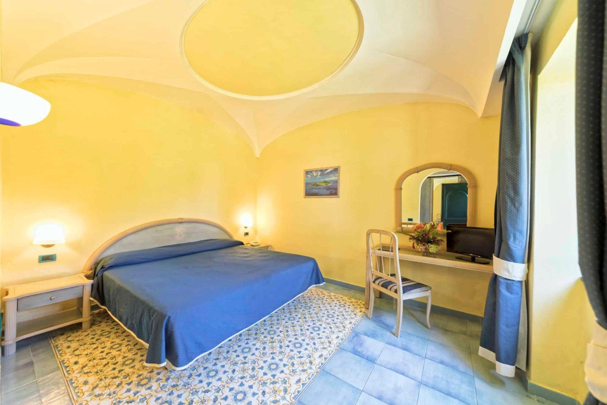 Hotel Oasi Castiglione Casamicciola Terme Camera foto